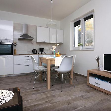 1 Bedroom Gorgeous Apartment In Zadar Dış mekan fotoğraf